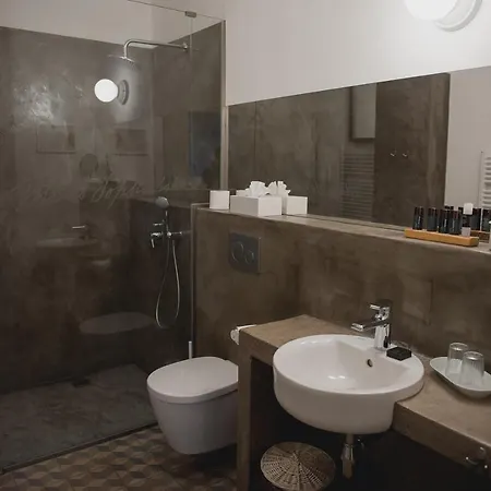 Hotel Miss Sophie's 4*